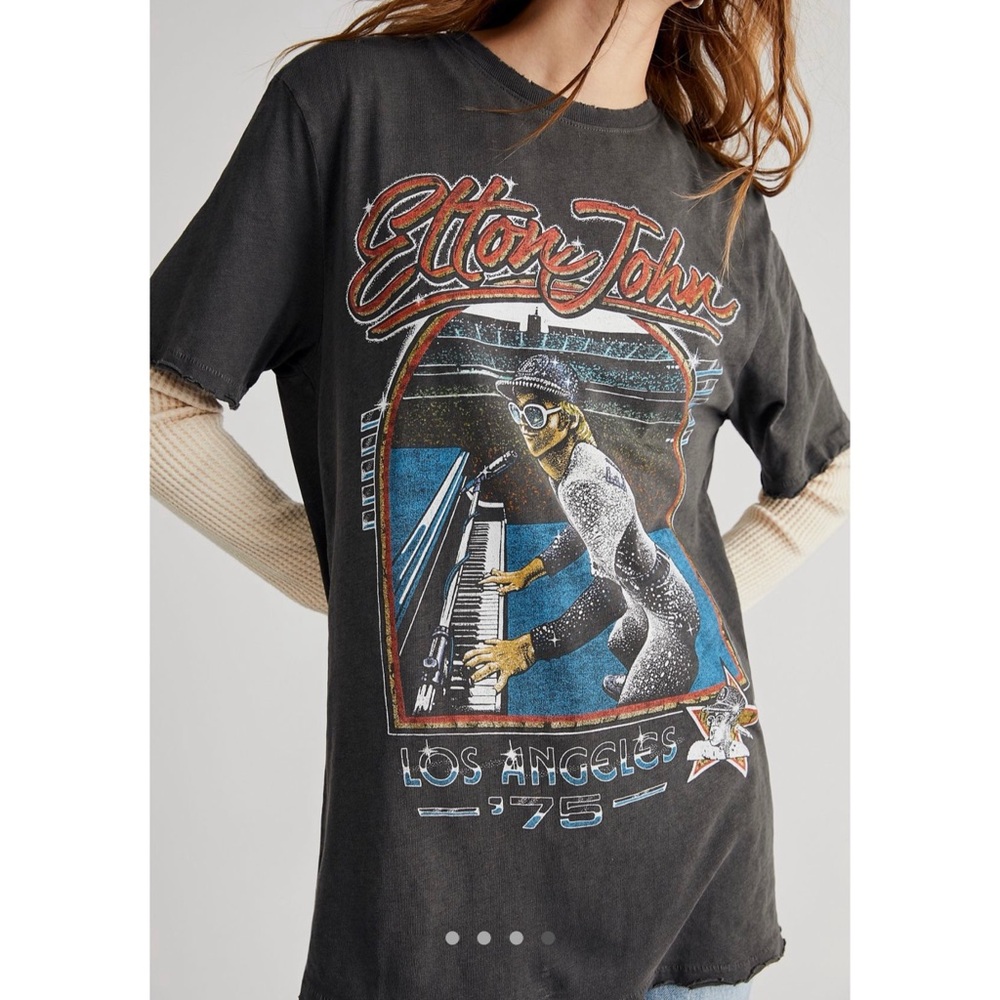 EUC Elton John Los Angeles Vintage Inspired Tee by Junk Food